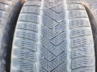 4x 245/45R19 Pirelli Sottozero 3 - 6