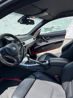 BMW 325Xi Coupé (E46) - automat - 6
