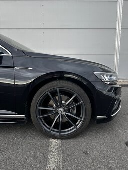 Volkswagen Passat 2.0 TDI 140kW DSG R Line cena bez DPH - 6