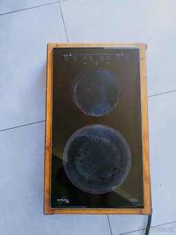 2 varné zóny. Indukční varná deska Whirlpool s rámečkem. - 6