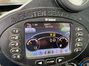 Minirýpadlo BOBCAT E27Z - 6