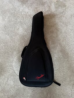 Klasická kytara 4/4 + Fender obal - 6