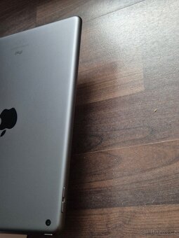 Apple iPad 8. generace 32gb TOP stav - 6