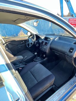 Mitsubishi Carisma 1.8GDI - 6