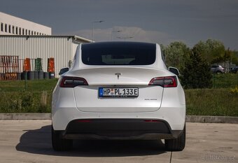 Tesla Model Y Long Range 378kW - 6
