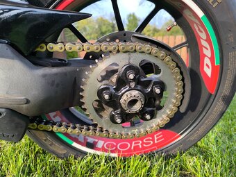 Ducati Hypermotard 1100 - 6