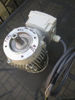 SIEMENS-NEPOUŽITÝ přírubák 400V.0,75kw-1450ot.min. - 6
