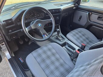 BMW E30 318IS - 6