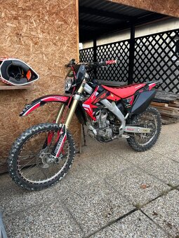 Honda CRM 250R - 6