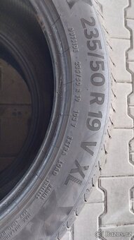 Prodám 2 x letní pneu Continental 235/50/19 - 6