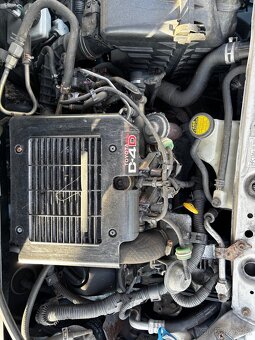 Toyota Yaris 1,4 D4D - 6