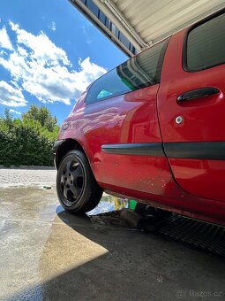 Prodám auto Renault Clio - 6