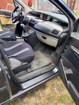 Peugeot 807 2,2 HDI, 7 míst - 6