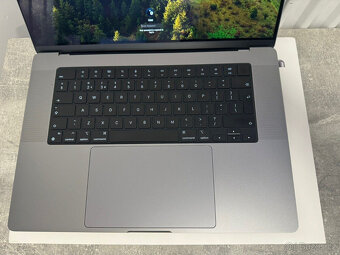 Macbook Pro 16' M1 Max 2021 64RAM 2TB SSD ve velmi dobrém s - 6