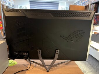 ASUS ROG Swift PG43UQ - 43 palců 4K 144Hz monitor - 6