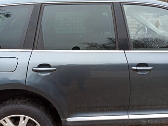 VW TOUAREG - r.v. 2005 – BOČNÍ DVEŘE - BEZ KOROZE - 6
