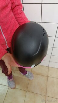 Prodám dívčí lyžařskou přilbu Julbo vel. S 48-53cm - 6