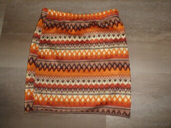 Letní souprava - vesta a sukně - 6