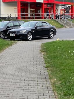 BMW - 6