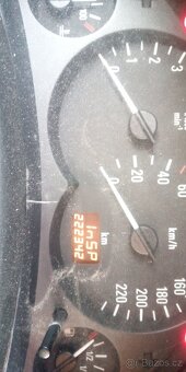 Opel Corsa c 1216v 5dver černá barva - 6