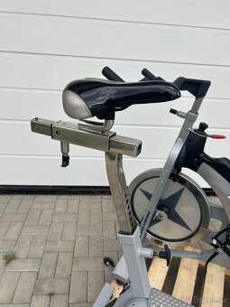 Schwinn spinningové bicykle - 6