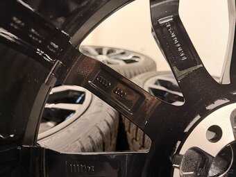 8w0601025h original zimní audi a4 8w r18 s line - 6