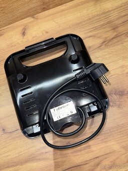 Rohnson toustovač - 6