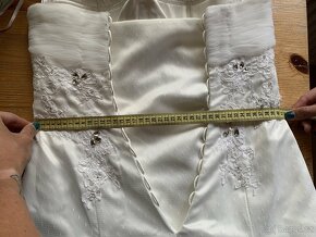 Svatební šaty bez ramínek s kamínky velikost 38 - 6