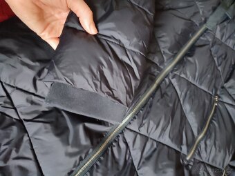 Dámský zimní prošívaný kabát Woox - 6