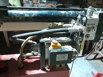 Briketovací lis - 6