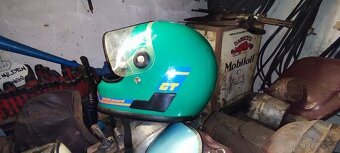 Staré helmy CASSIDA - 6