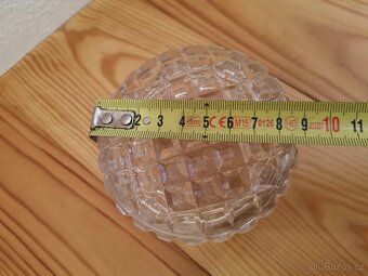 Skleněná  cukřenka - 6