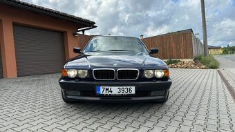 BMW Řada 7 – 740i (E38), 4.4 V8, 210 kW – Automat - 6