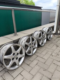 ALU kola Dotz R15 - 6