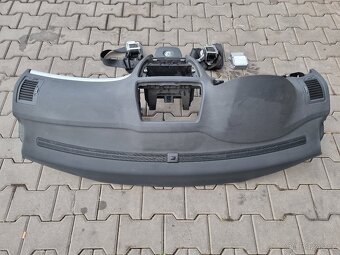 Palubní deska Octavia 2 + pásy + airbag - 6