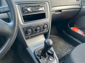 PRODEJ AUTOMOBILU ŠKODA OCTAVIA 7B2 8047 - 6