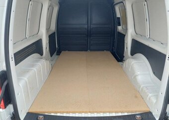 Prodám Skříň Volkswagen Caddy 2,0 TDI 4x2 - 6