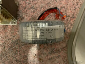 2 kusy transformátorů 12/19/25V - 6