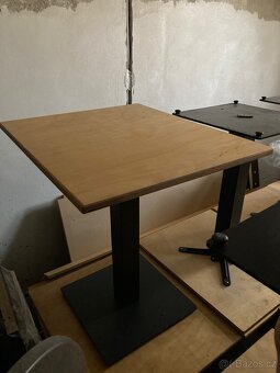 Design židle z kavárny, a stoly restaurace, 42ks - 6