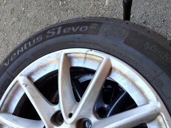 Originál ALU BMW 7x16 ET52+letní 205/60/16 RFT Hankook - 6