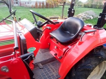 Malotraktor , traktor , Hinomoto - 6