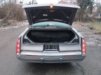 Cadillac Fleetwood Brougham sleva - 6