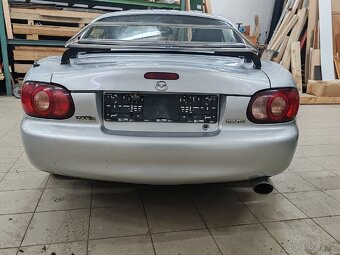 Mazda MX-5 rok 2001 1,8 i - 6