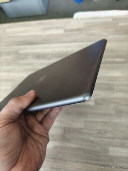 Apple iPad 7. generace 32GB Wi-Fi (A2197) – Space Gray - 6