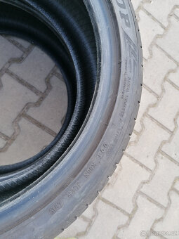 pneu Dunlop Sport MAXX RT2 225/40/18 letní 6mm - 6