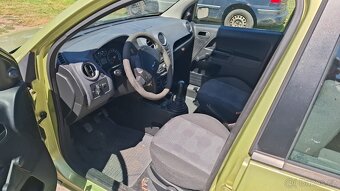Ford Fusion 1,25 zetec  55 kW - 6