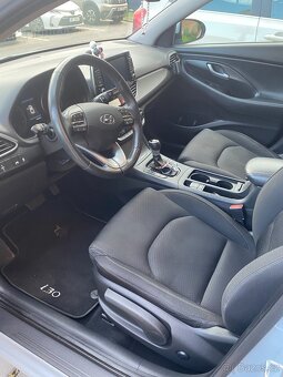 Hyundai i30 Fastback - 6