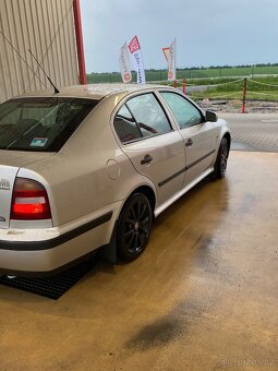 Škoda octavia 1.8T +LPG - 6