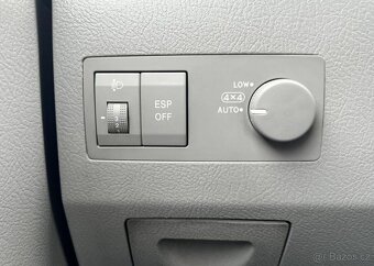 Kia Sorento 2.5CRDi 4x4 AUTOMAT KŮŽE TAŽNÉ automat 125 kw - 6