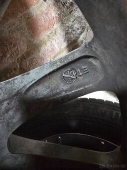 Lita kola 5x108 215/55r16 letni - 6